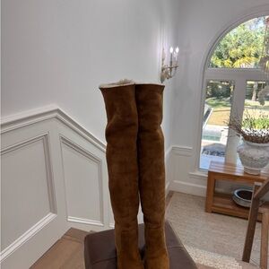 CHANEL SHEARLING OVER THE KNEE or SLOUCH Tan Suede Boots.  Size 39